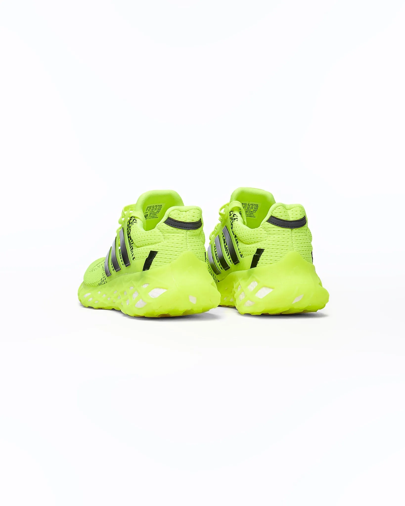 ADI Ultra Boost Men Green Runners Shoes 44.90
