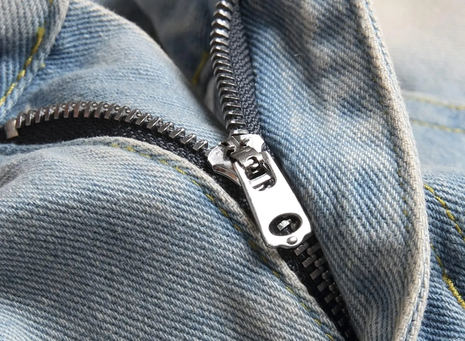 Boy's Skinny Fit Ripped Destroyed Distressed Fashion Denim Jeans Pants