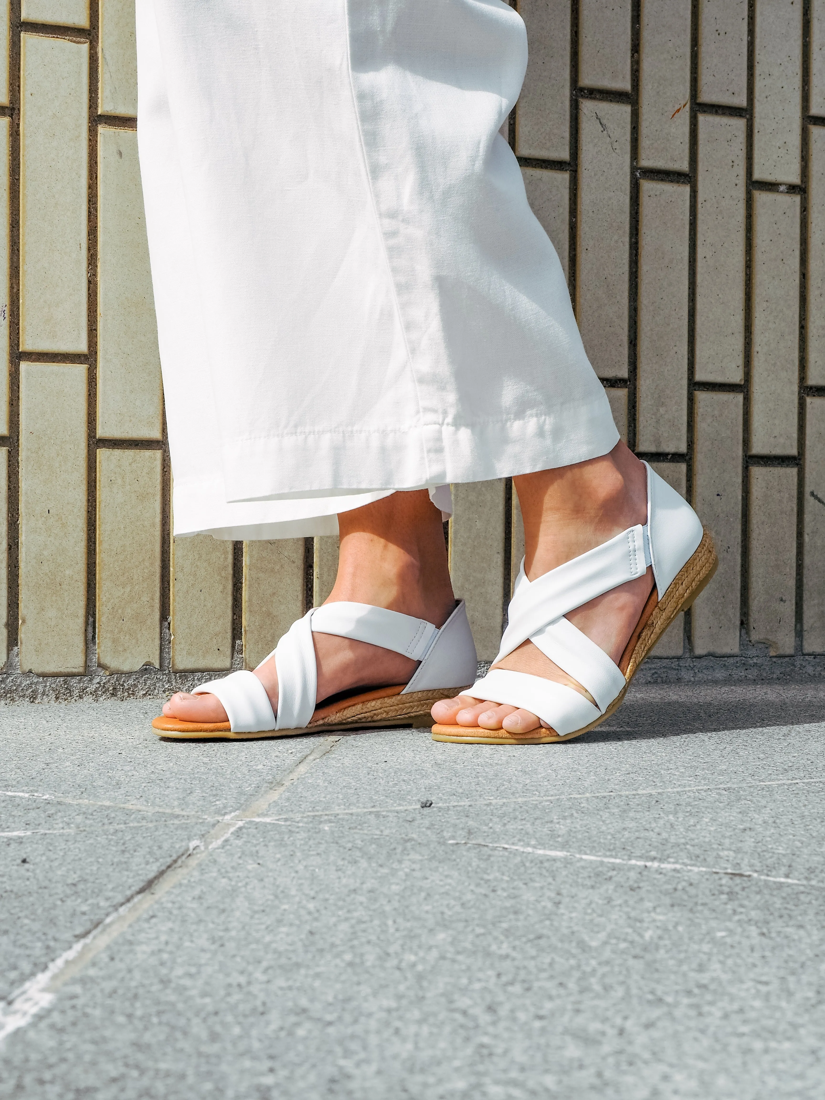 NAYARA SOFT LEATHER WHITE NAHKASANDAALIT