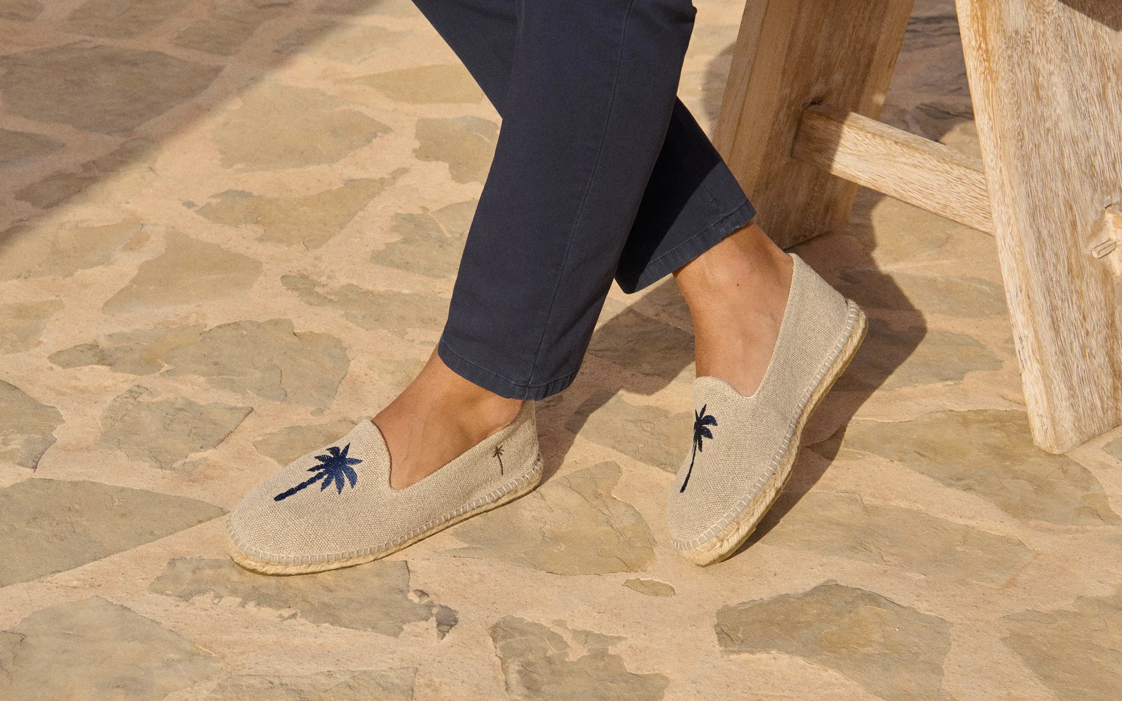 Organic Hemp Embroidered Espadrilles - Z45C0 - Palm Springs Natural and Navy Palm