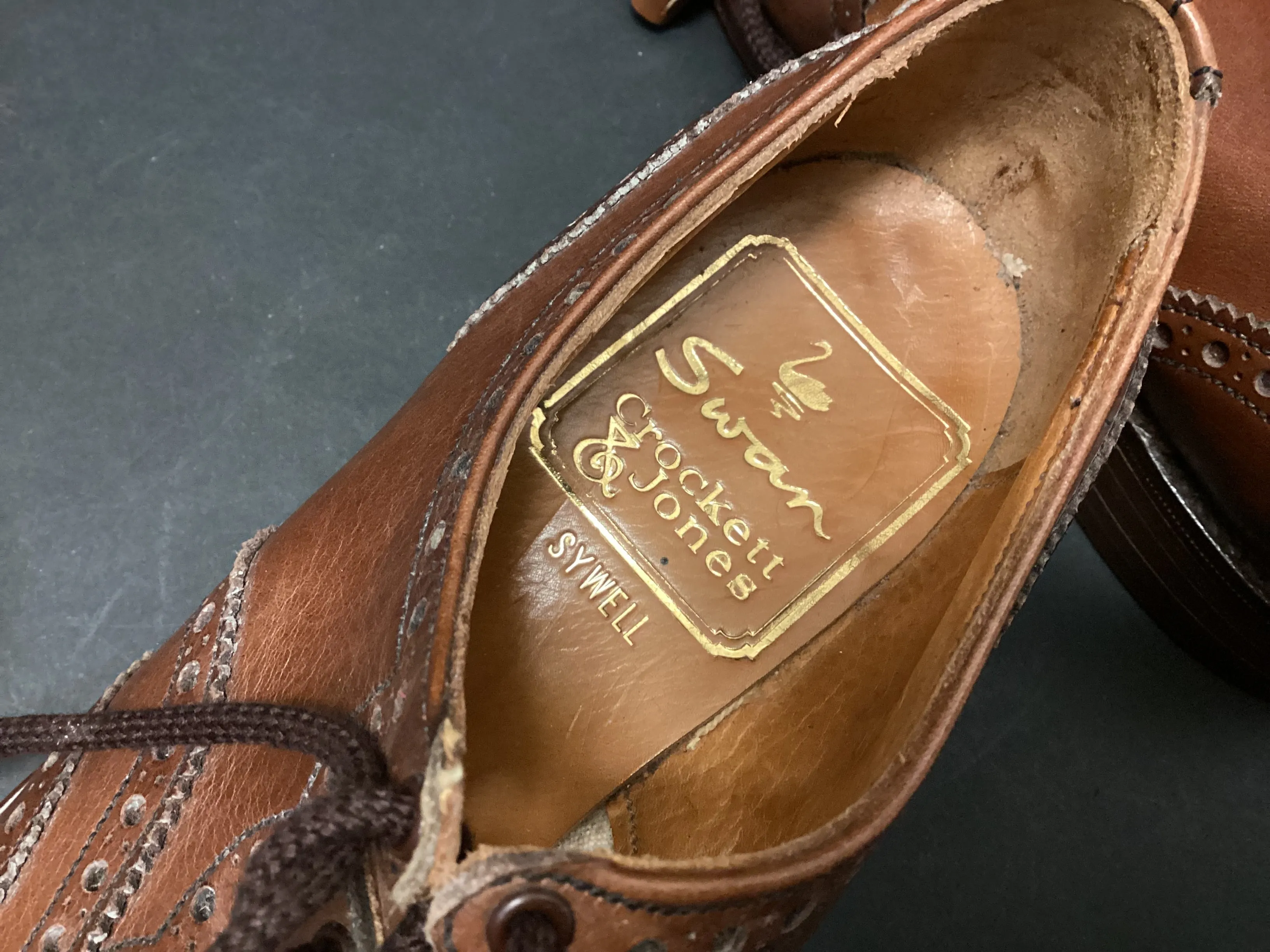 Swan Crockett & Jones Tan Leather Brouge Shoes size 3