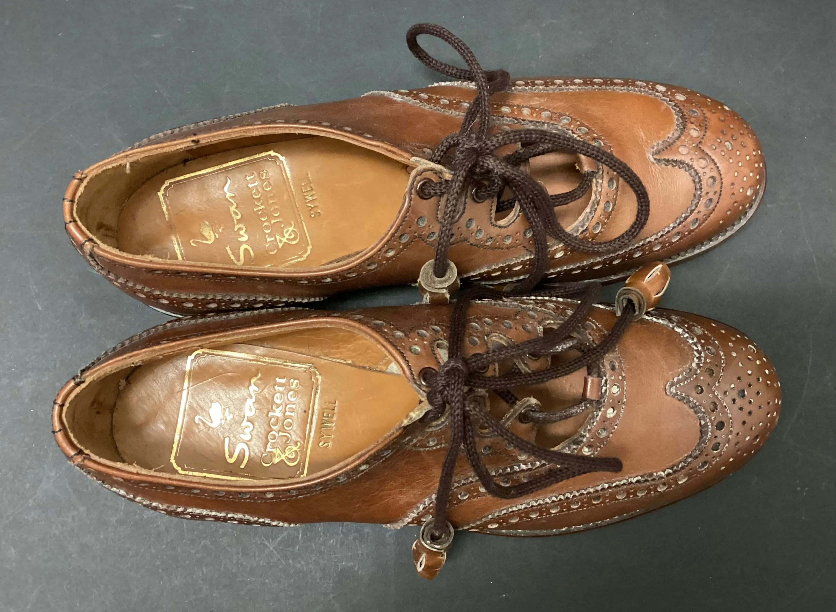 Swan Crockett & Jones Tan Leather Brouge Shoes size 3