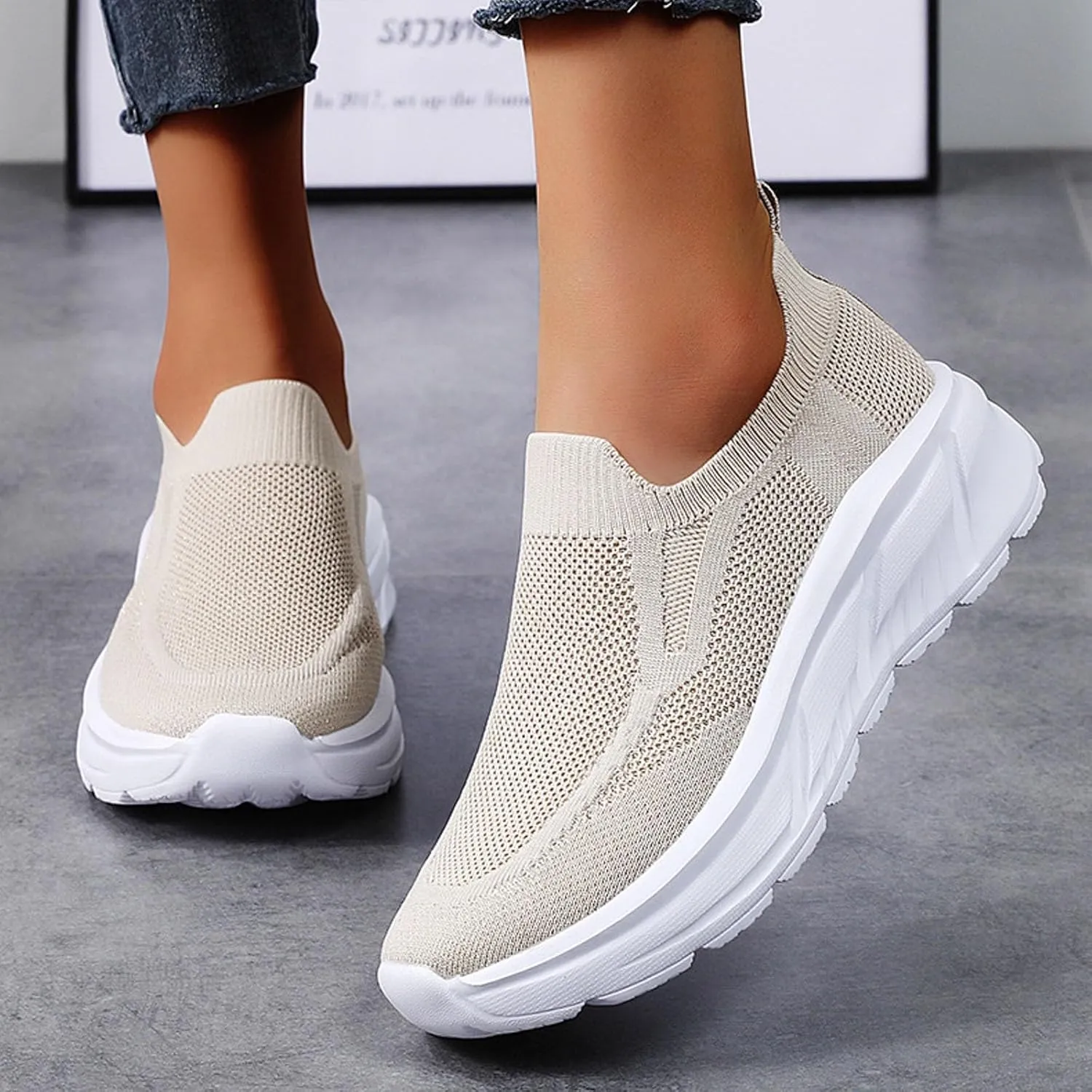 Walking Shoes Women Slip On Sneakers Casual Comfortable Mesh Breathable Tennis Shoes Non Slip Workout Athletic Shoes